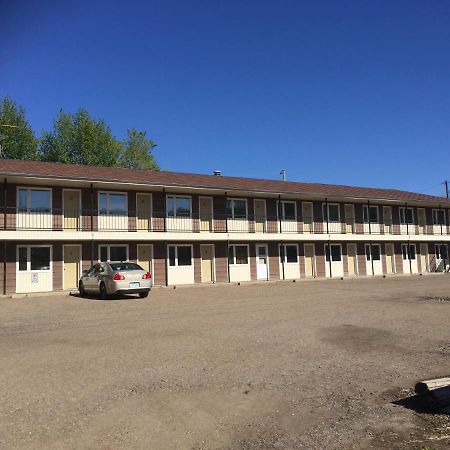 Jolly Giant Pub & Motel Willow Bunch ภายนอก รูปภาพ